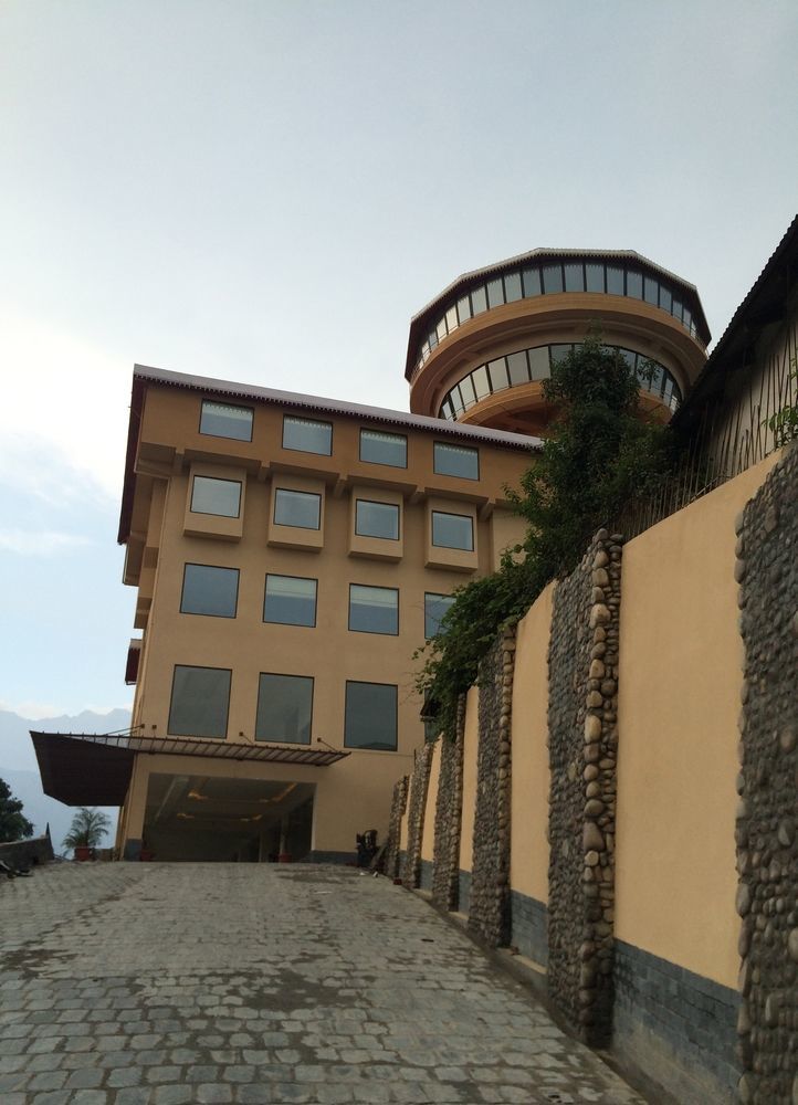 Rs Sarovar Portico Pālampur Extérieur photo