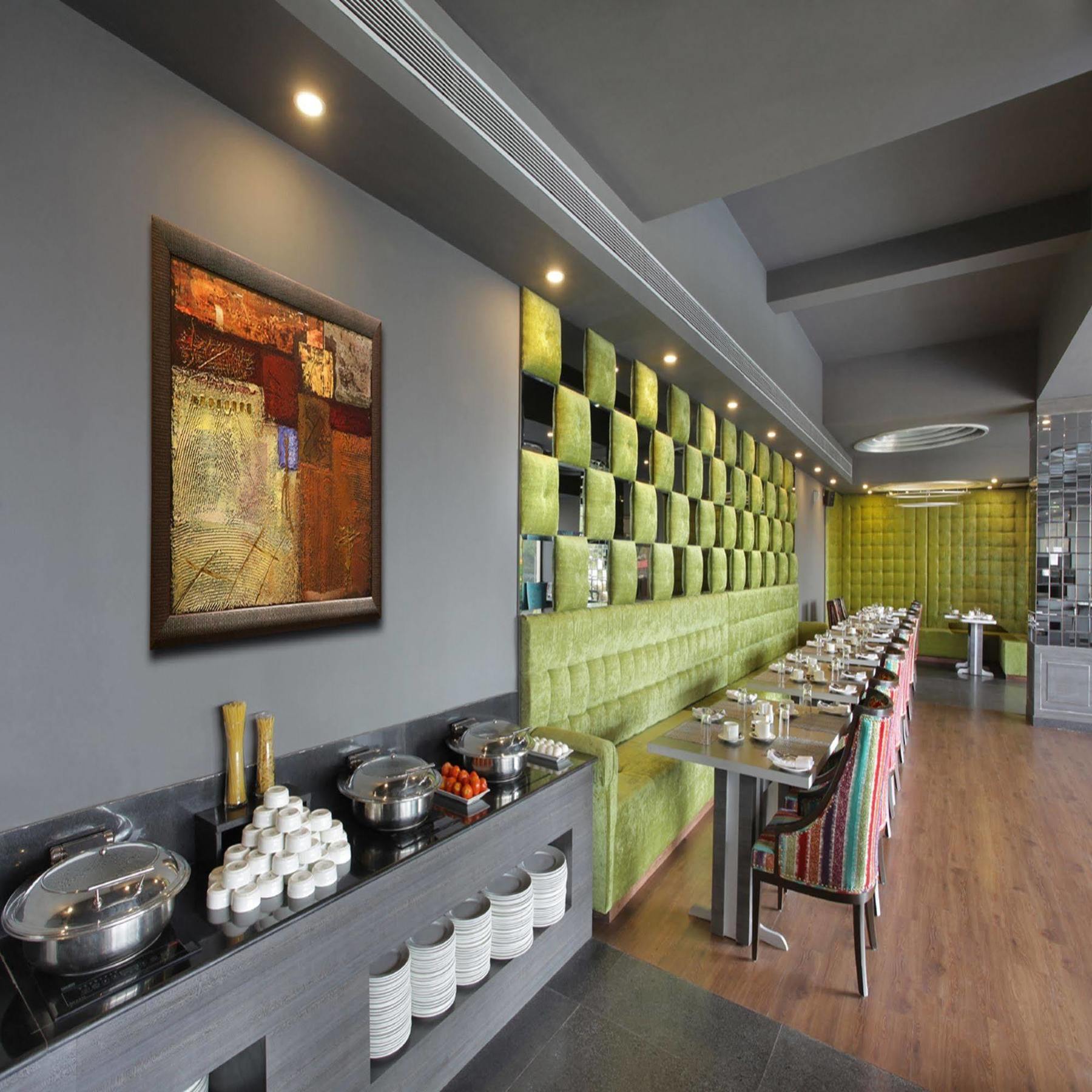 Rs Sarovar Portico Pālampur Extérieur photo